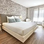Hotel Der Valk Le Catalogne 4*