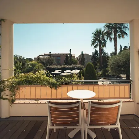 Hotel Der Valk Le Catalogne