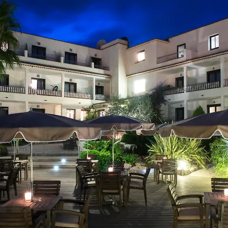 Le Catalogne Hotel 4*