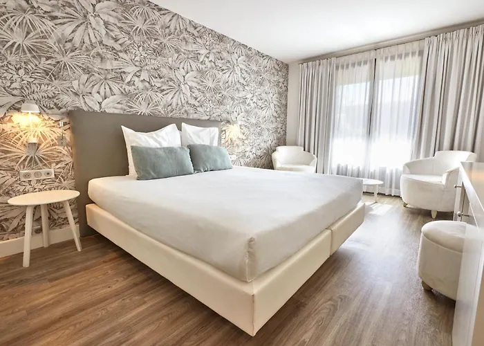 فندق Der Valk Le Catalogne 4*